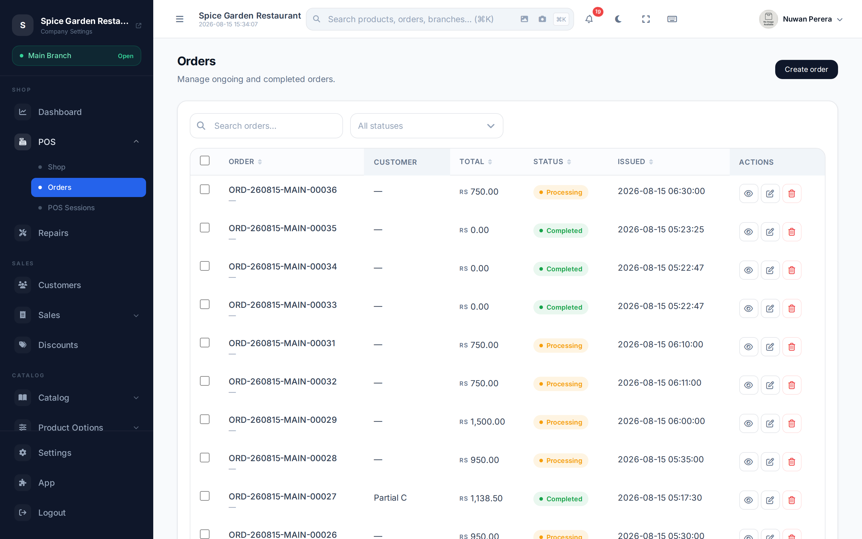 The orders list with columns for order, customer, total, status and date